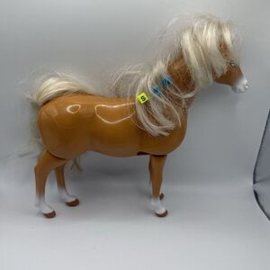 Vintage 1997‎ Mattel Barbie Walking Horse Movable Legs  7" inches Horse Only